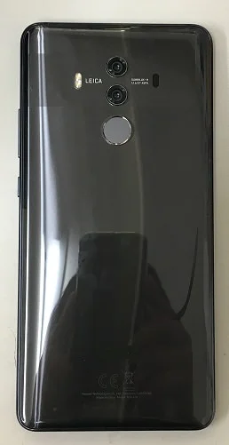 ZTE Libero 5G III バッテリー交換 — 修理の様子