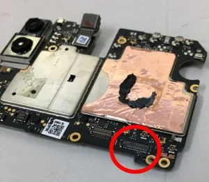 ZenFone 3 Laser ZC551KL 水濡れ・浸水修理 即日対応 水没修理 — 修理の様子