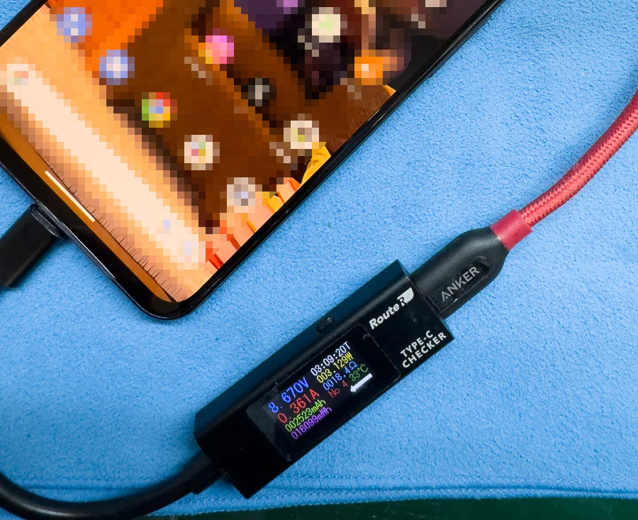 Google Pixel 2 WiFi修理 — 修理の様子