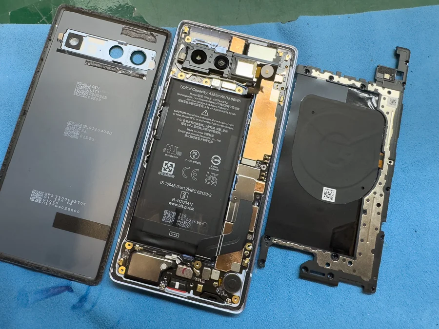 Google Pixel 6 Pro データ復旧 — 修理の様子