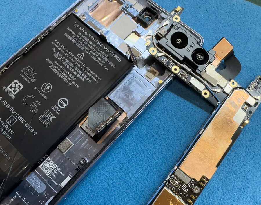 Google Pixel XL 基板修理 — 修理の様子