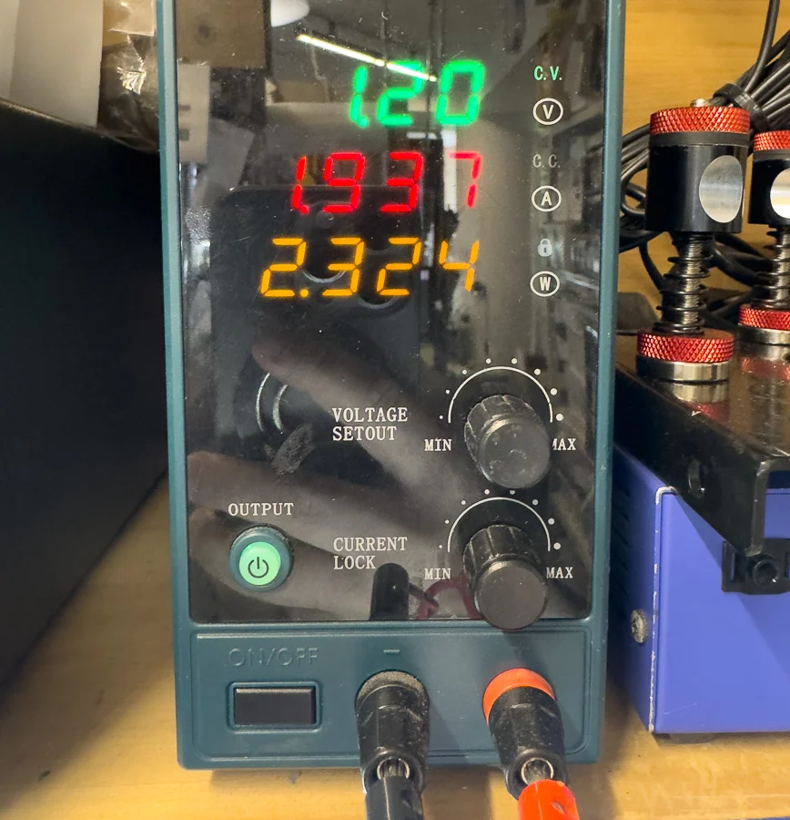 Google Pixel XL 無線 WiFi修理 — 修理の様子