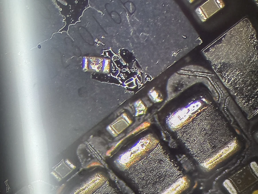 Google Pixel 4 XL 起動不良修理 — 修理の様子