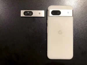 Google Pixel 7 Pro カメラ修理 — 修理の様子