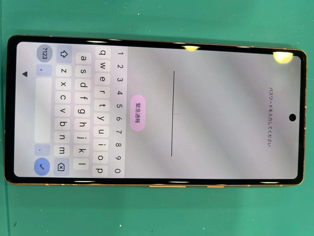 Google Pixel 8 液晶修理 — 修理の様子