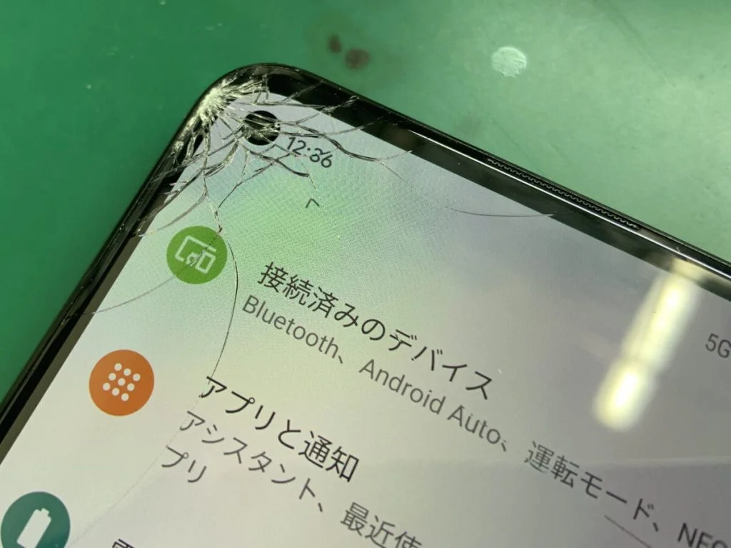 Google Pixel 3 XL 液晶修理 — 修理の様子