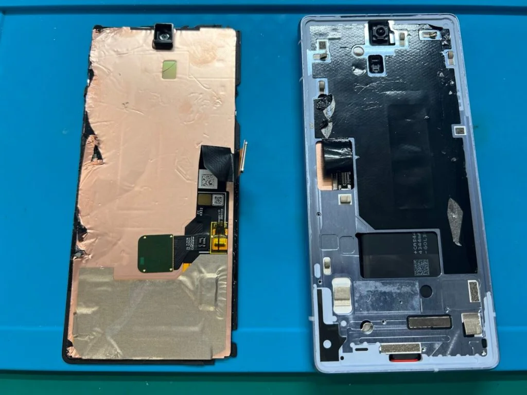 Google Pixel 2 液晶修理 — 修理の様子