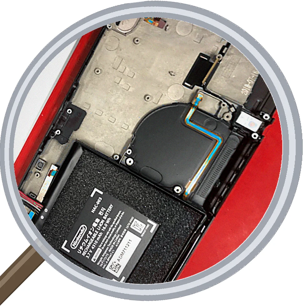 修理から戻ってきたNintendo Switchへのガラスコーティング施工 — 修理の様子