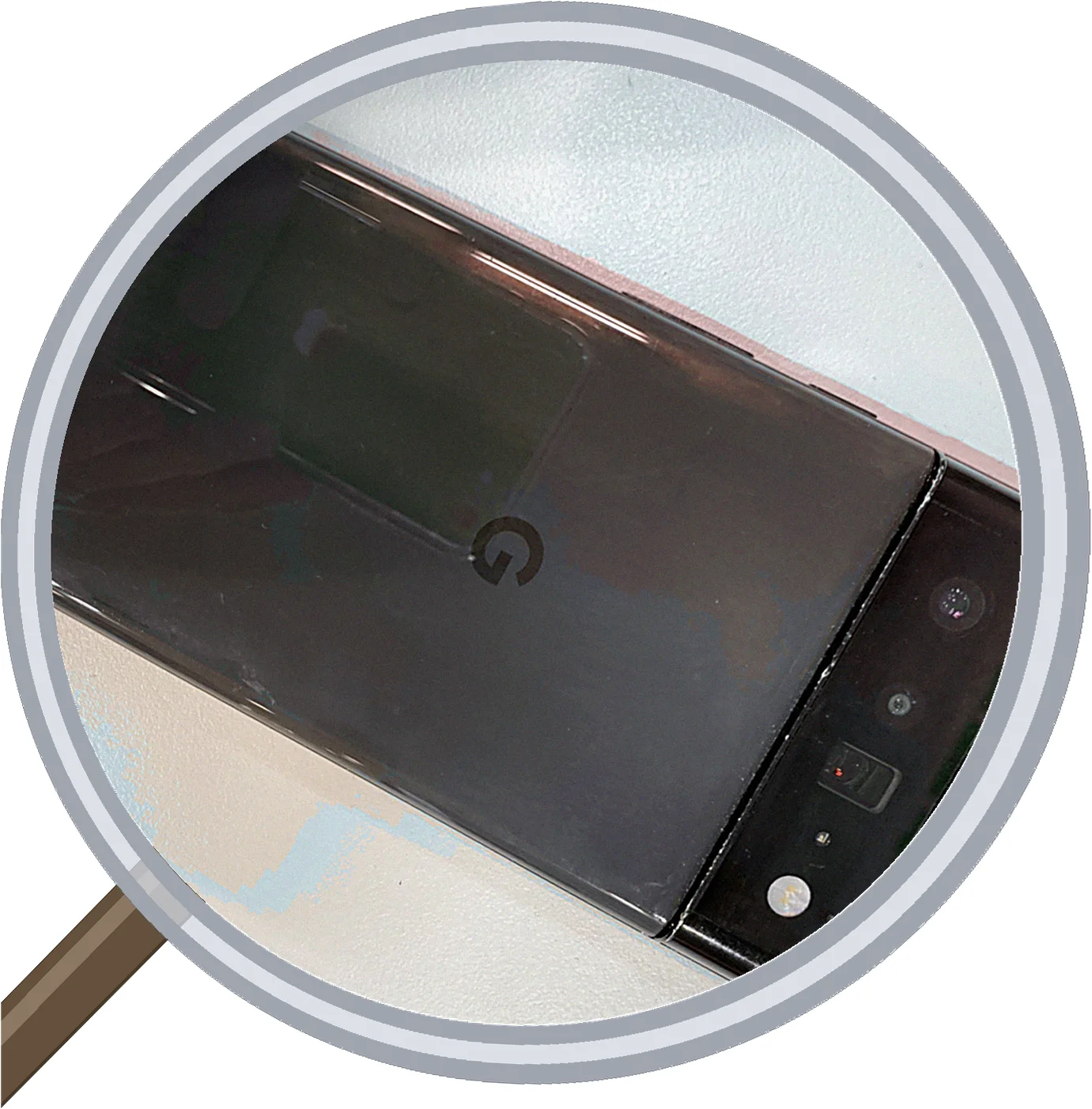 Pixel 6 Pro 画面に白い線！データはそのまま！修理時間40分 — 修理の様子