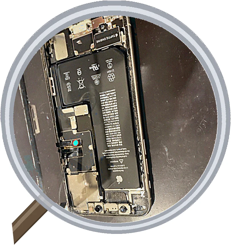 iPhone 11 Pro 画面修理のレポート｜作業時間30分 — 修理の様子