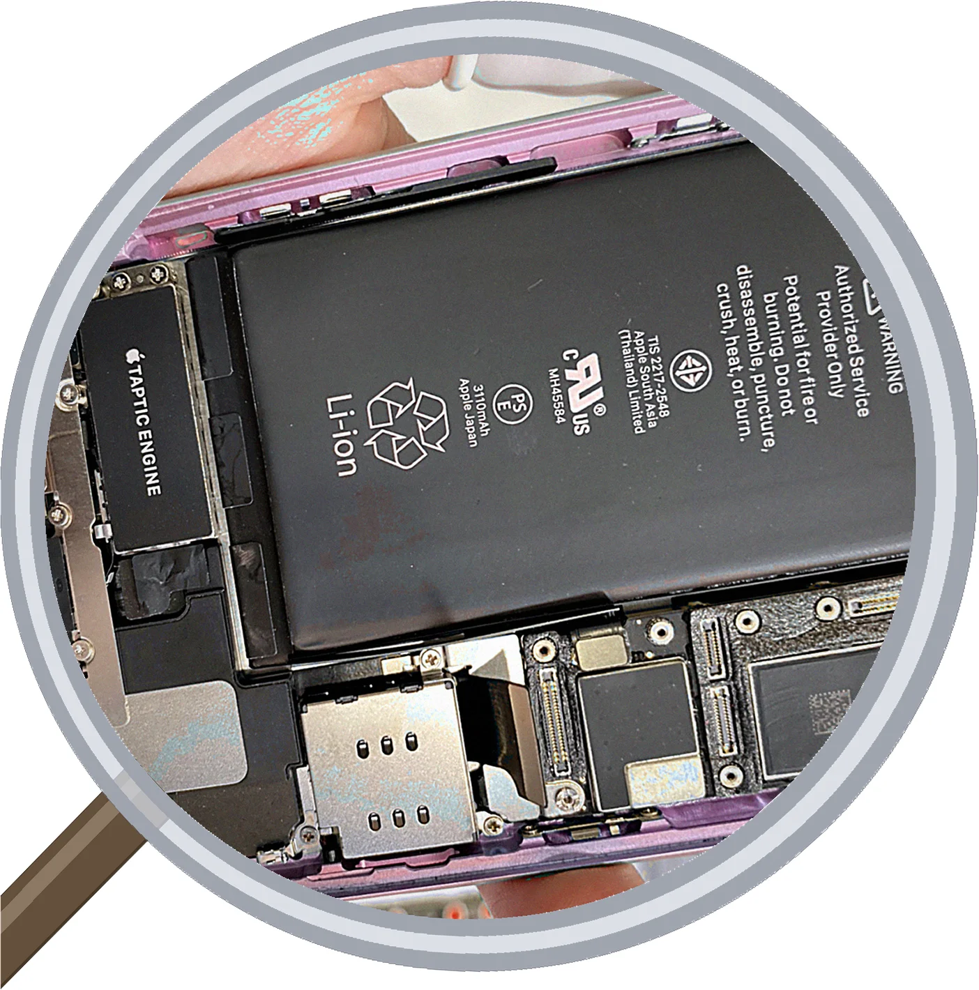 iPhone 11 charging 修理事例