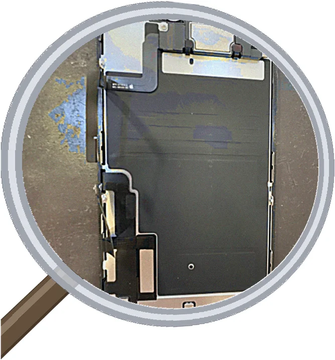 iPhone XRの画面割れ修理事例 — 修理の様子