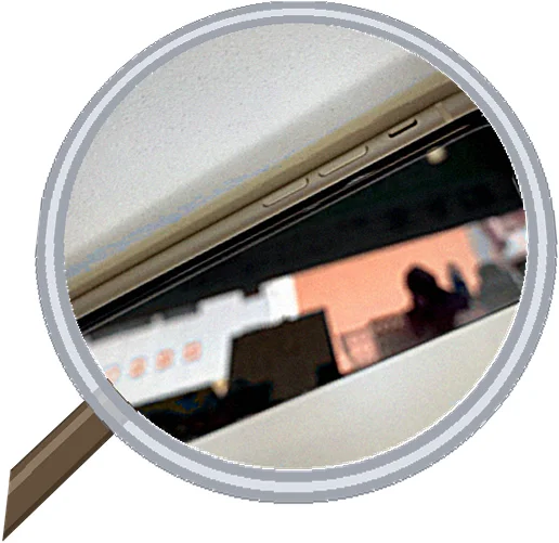 iPhone 11の液晶画面修理で治る症状(トラブル)と交換用画面パーツの品質・構造をご紹介 — 修理の様子