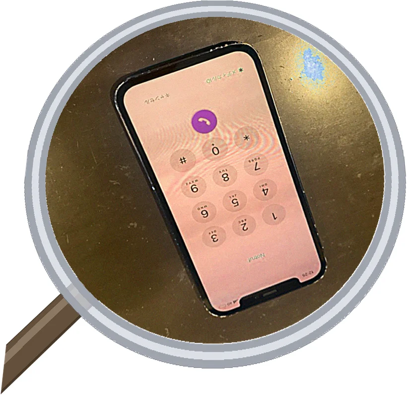 iPhone 12の画面が映らない…繰り返す水没が原因だった修理事例 — 修理の様子