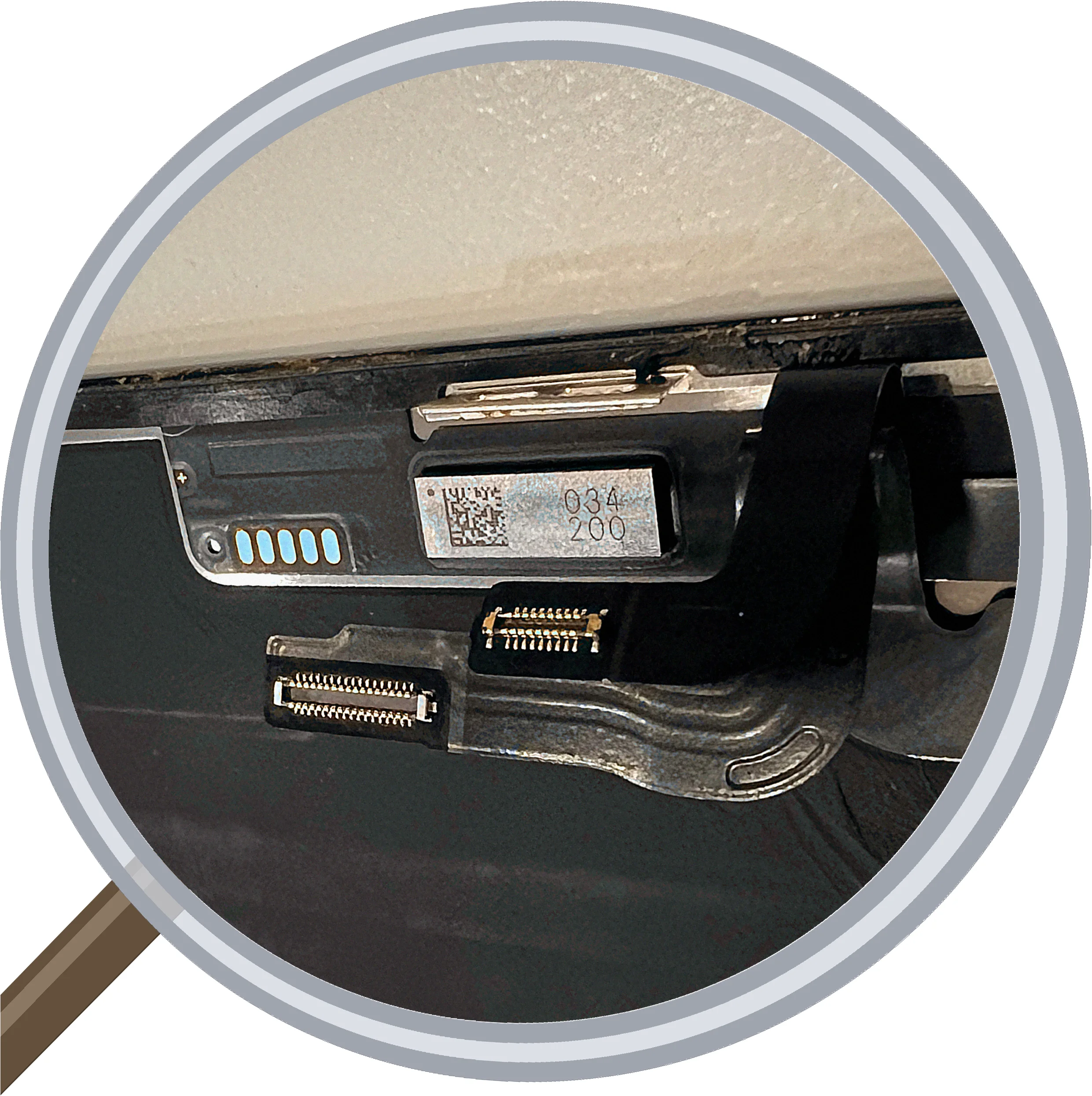 iPhone 12の画面修理レポート｜修理時間30分 — 修理の様子