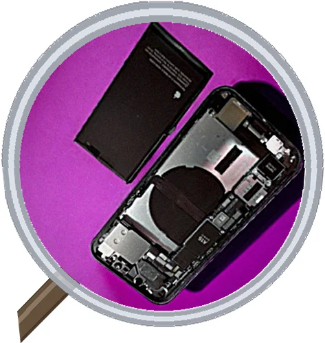 iPhone 13 Dock+バッテリー交換修理 -滋賀- — 修理の様子