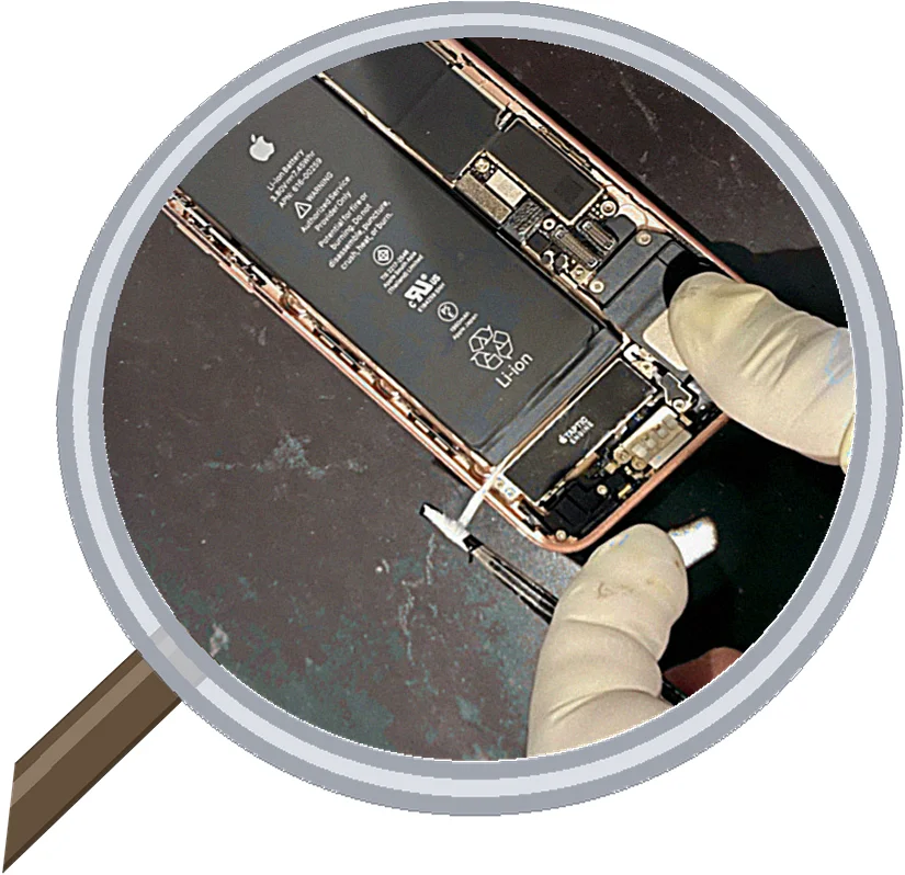 バッテリー最大容量が100%表示でも実は劣化している？！駐車場で踏まれたiPhone 7の画面・バッ — 修理の様子