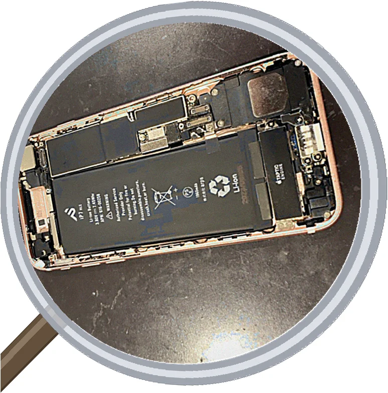 中古で買ったiPhone、バッテリーが持たなくなったらお任せください — 修理の様子