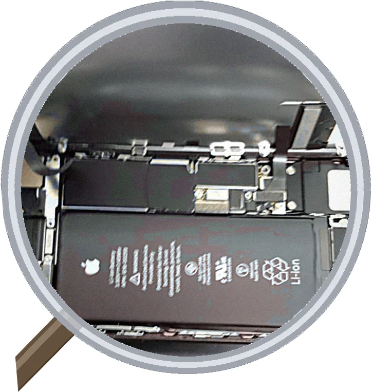 iPhone 7液晶割れは、音まで奪ってしまう〜大阪平野区からの修理依頼 — 修理の様子