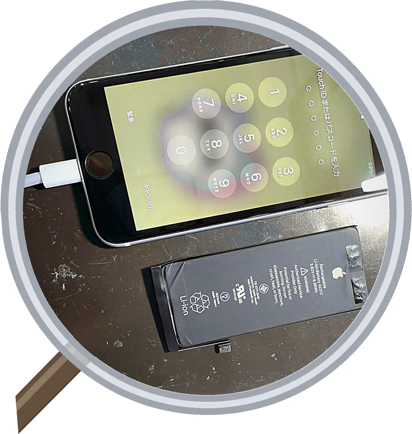 スマホの長期保管によるバッテリーの劣化　原因編 — 修理の様子