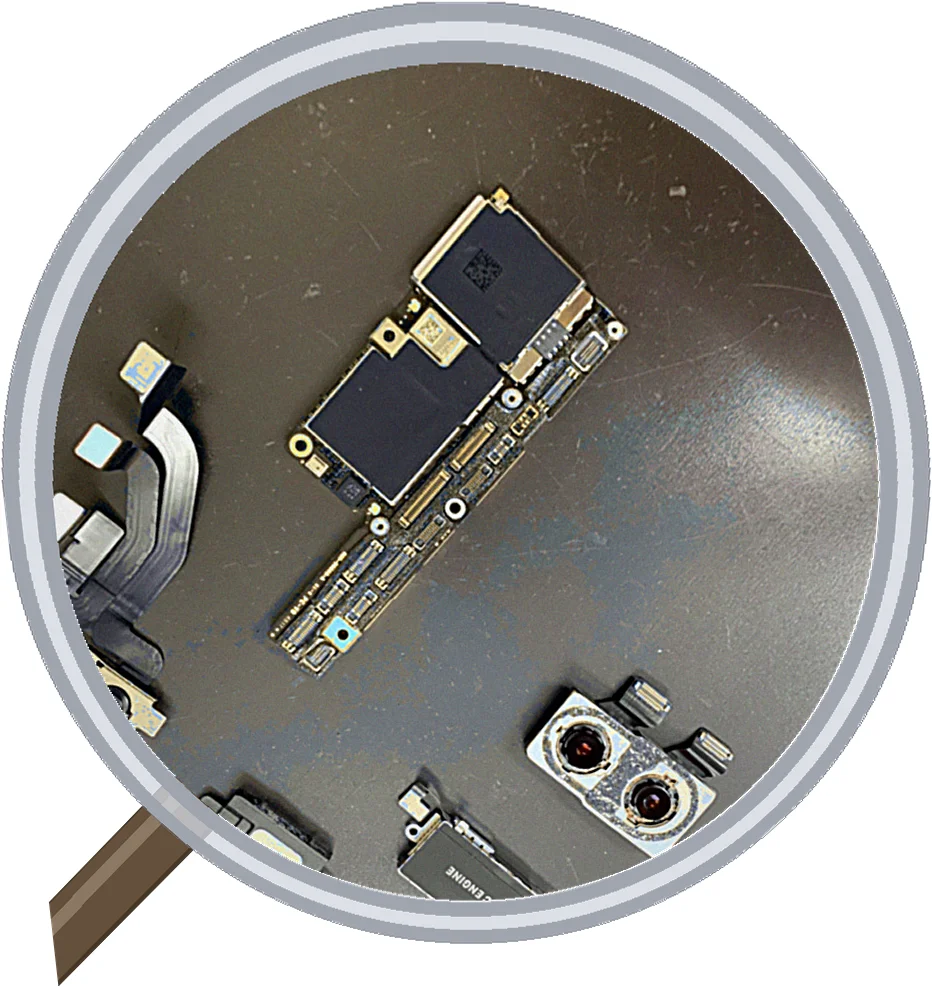 iPhoneXのバッテリーが膨張してきたら早めの交換がおすすめです — 修理の様子