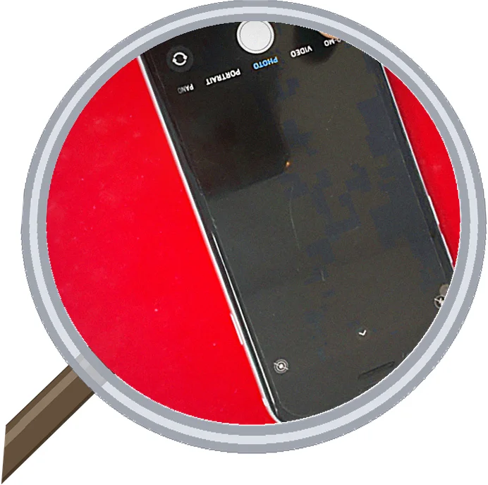 iPhone SE2のリアカメラが映らない…データはそのまま、修理時間30分程度！ — 修理の様子