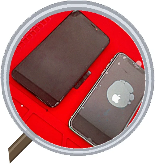 バイブレーション反応あり、画面真っ暗のiPhone XRを画面交換で修復 — 修理の様子