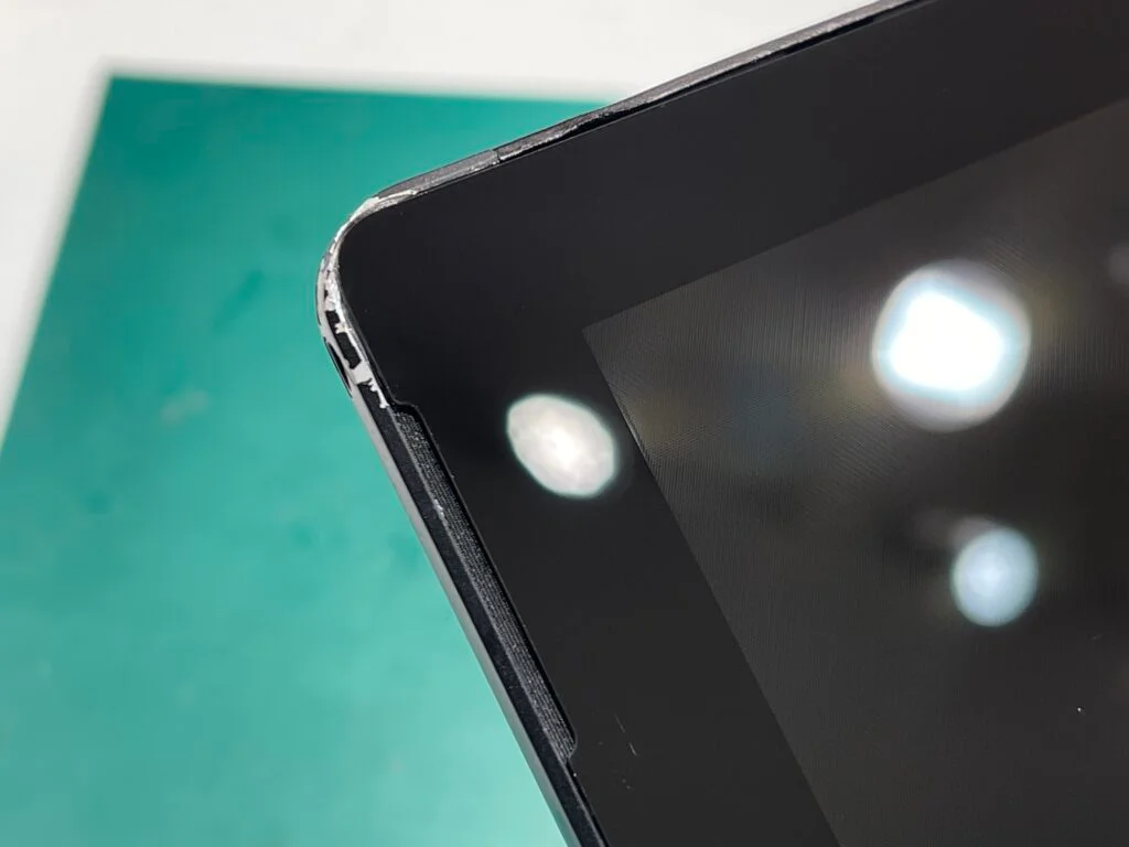 Surface Pro 9 液晶修理 — 修理の様子