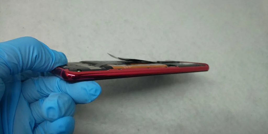 Xiaomi 11T Pro バッテリー交換 — 修理の様子