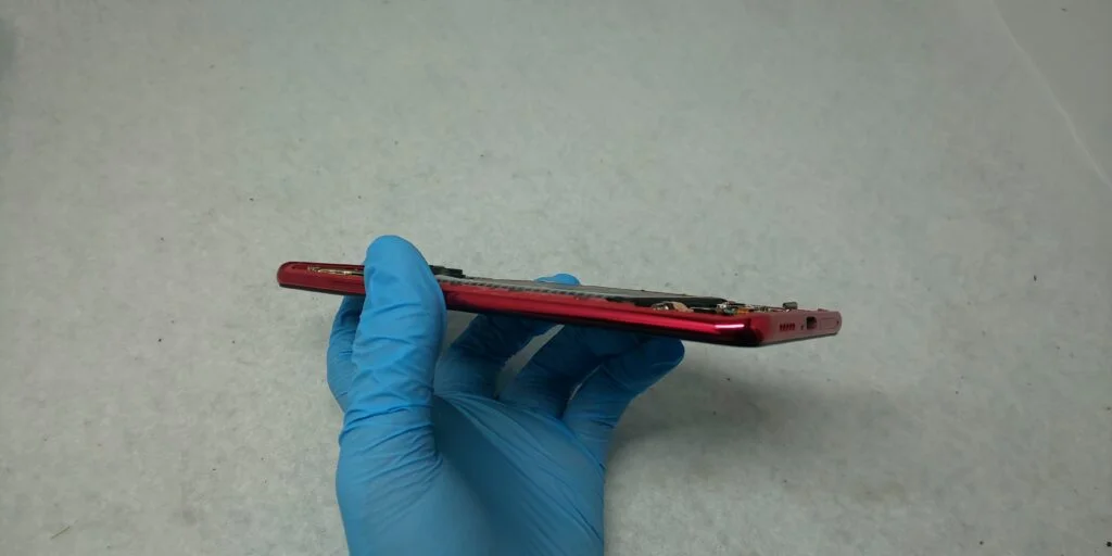 Xiaomi Mi Note 10 バッテリー交換 — 修理の様子