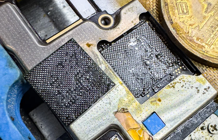 Xiaomi Redmi Note 10 Pro 通信修理 — 修理の様子