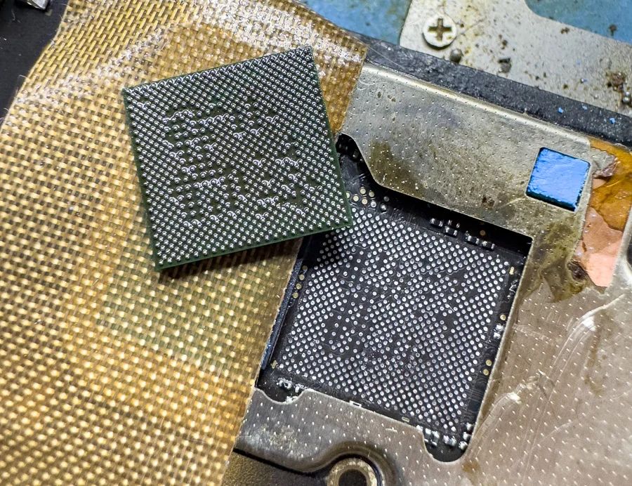 Xiaomi Redmi Note 10T データ復旧 — 修理の様子