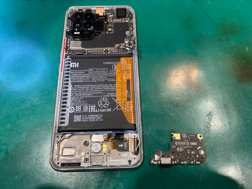 Xiaomi Redmi 9T 液晶修理 — 修理の様子