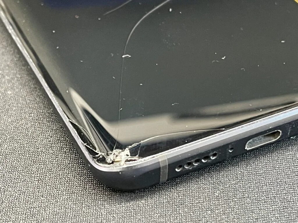 Xiaomi 11T Pro 液晶修理 — 修理の様子