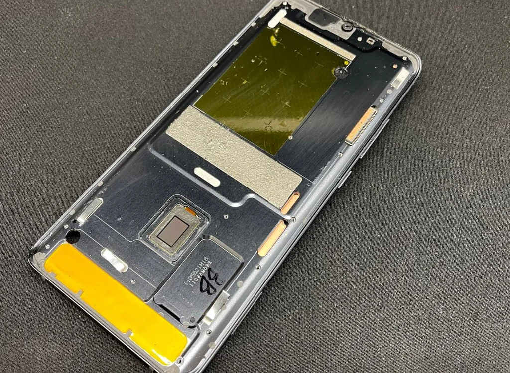 Xiaomi Mi Note 10 液晶修理 — 修理の様子