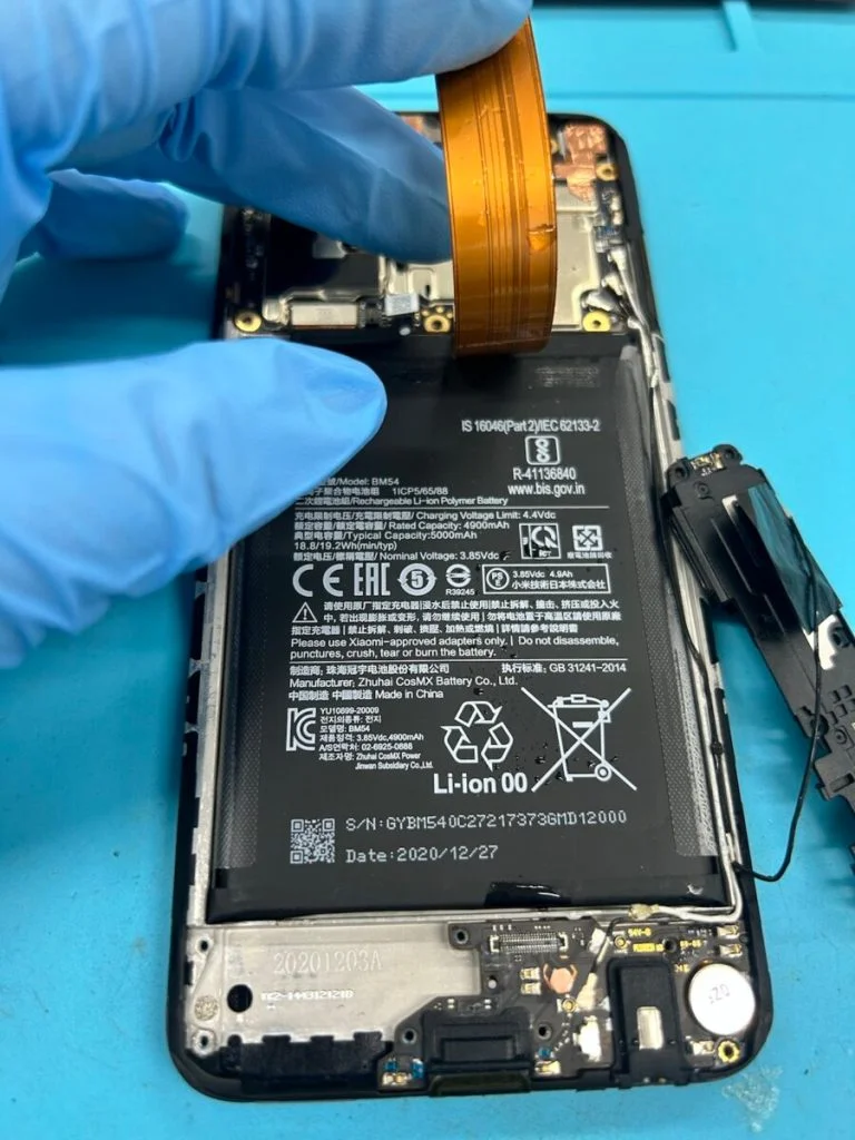 Xiaomi Redmi Note 9S 水没修理 — 修理の様子