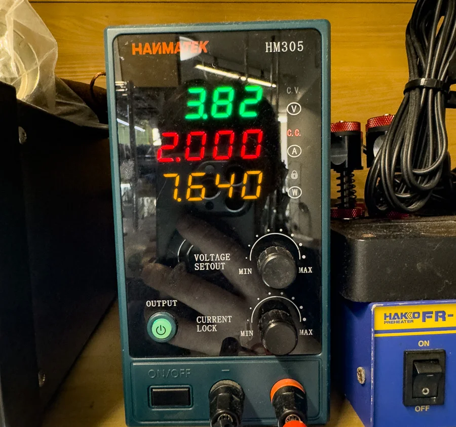 Xperia J1 Compact 通信修理 — 修理の様子