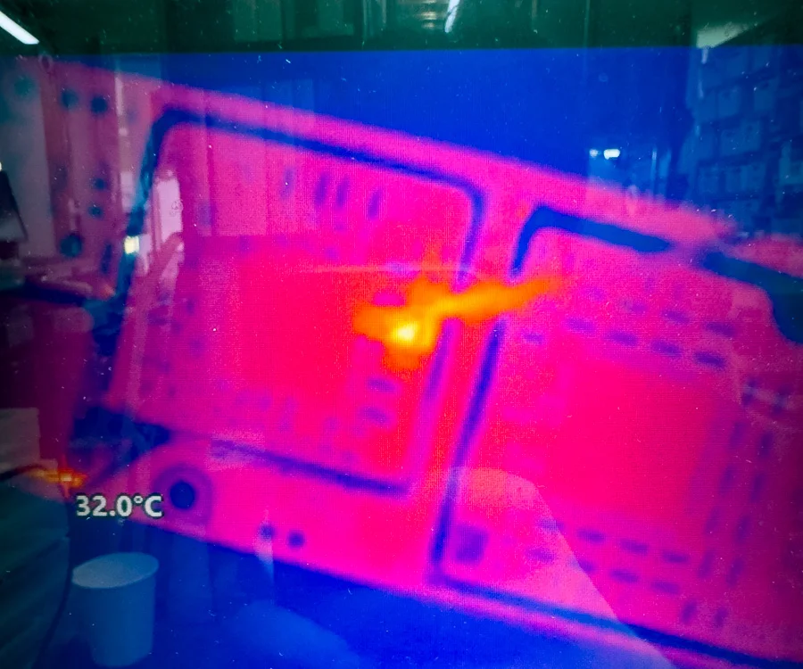 Xperia 10 IV システム修復 — 修理の様子