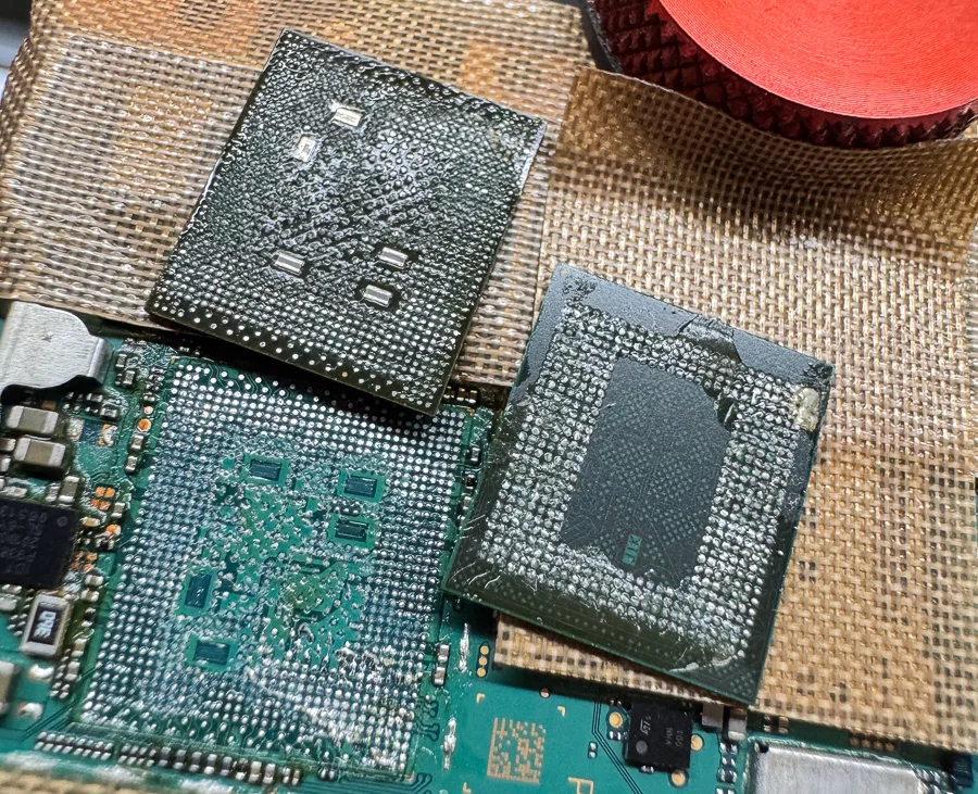 Xperia Z Ultra データ復旧 — 修理の様子