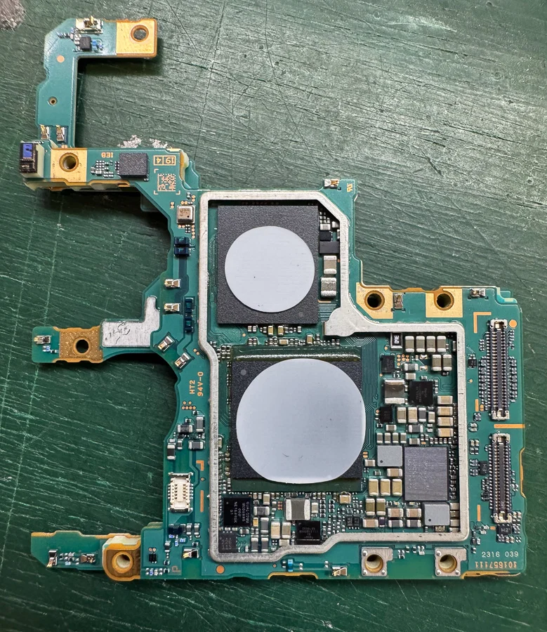 Xperia XZ システム修復 — 修理の様子