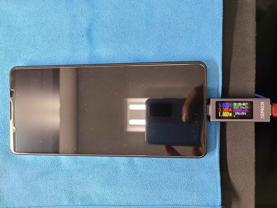 Xperia 5 IV 通信修理 — 修理の様子