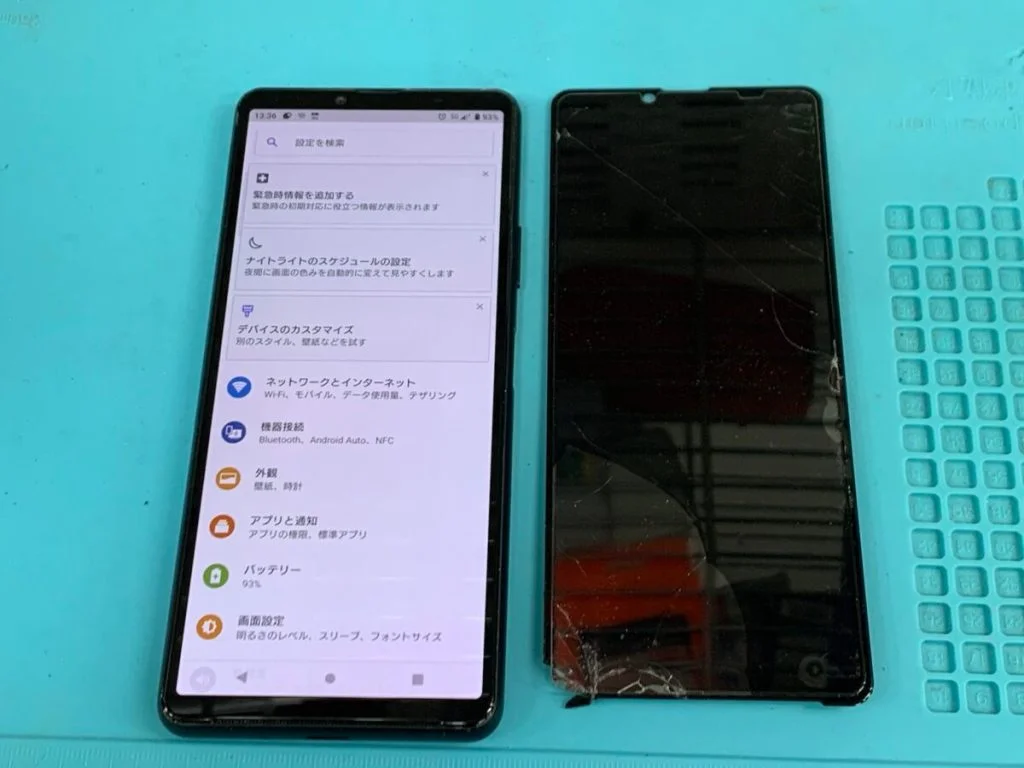 Xperia 10 II 画面割れ修理 — 修理の様子