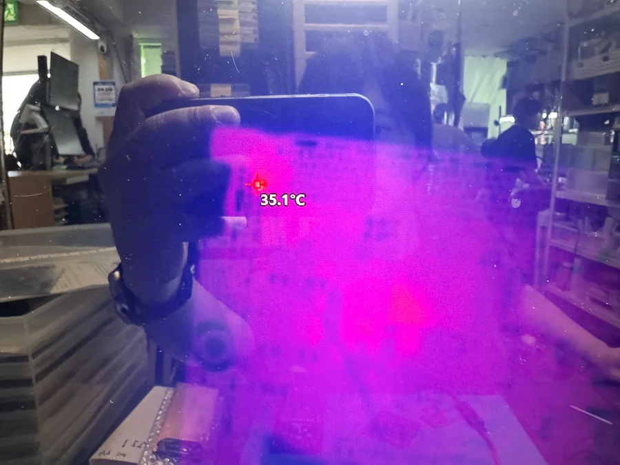 Xperia 1 III 水没修理 — 修理の様子